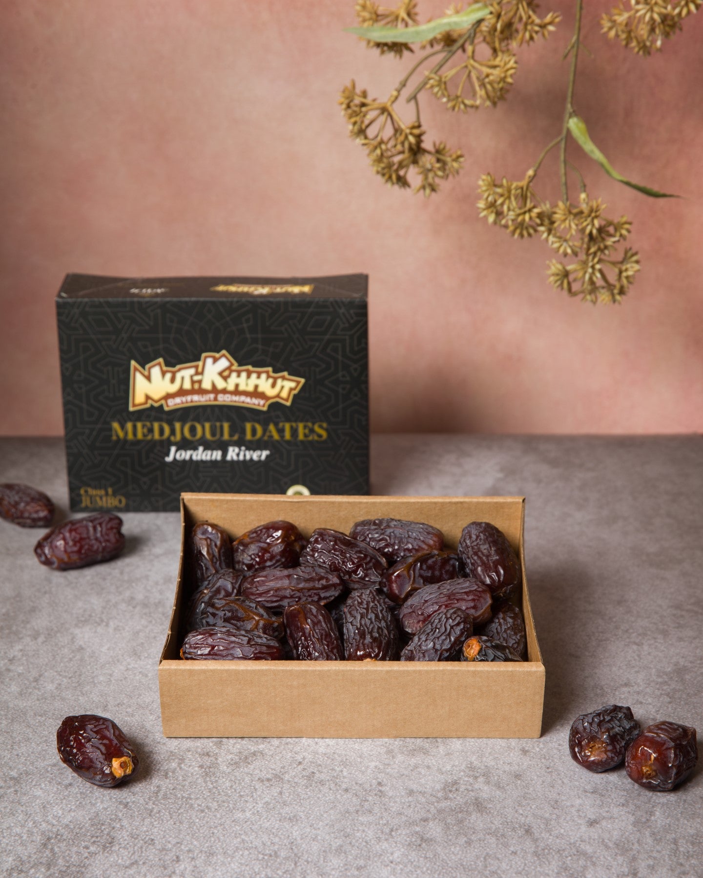 Medjoul Dates Jumbo - 500 Grams